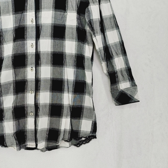 Victoria's Secret White & Black Flannel Plaid Button-Down Shirt 2524 - Picture 4 of 9